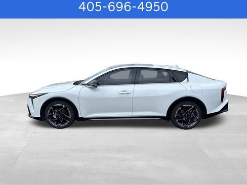 Used 2025 Kia K4 EX w/ GT-Line Premium Package FWD image 2