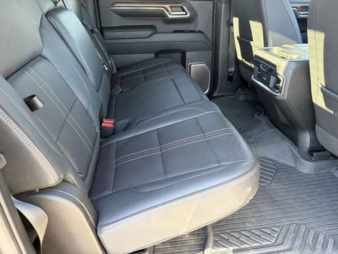 Certified 2024 Chevrolet Silverado 1500 High Country AWD/4WD image 14