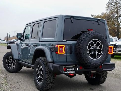 New 2026 Jeep Wrangler Unlimited Rubicon w/ Technology Group image 11