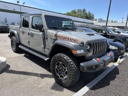 Used 2021 Jeep Gladiator Mojave AWD/4WD image 2
