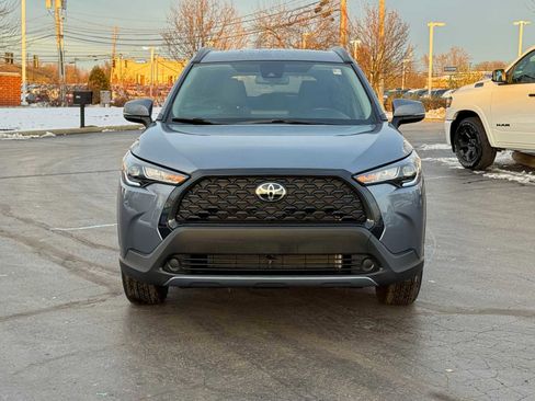 Certified 2022 Toyota Corolla Cross LE image 2