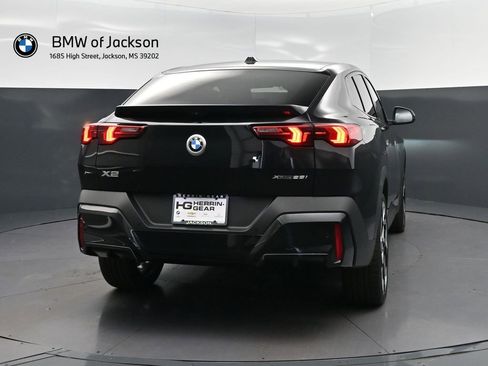 New 2026 BMW X2 xDrive28i w/ Convenience Package AWD/4WD image 7