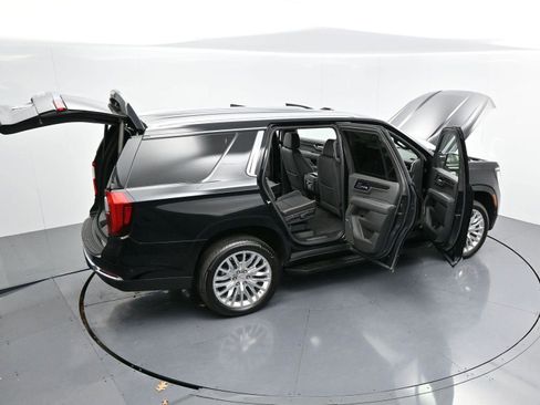 Used 2025 GMC Yukon Elevation image 46