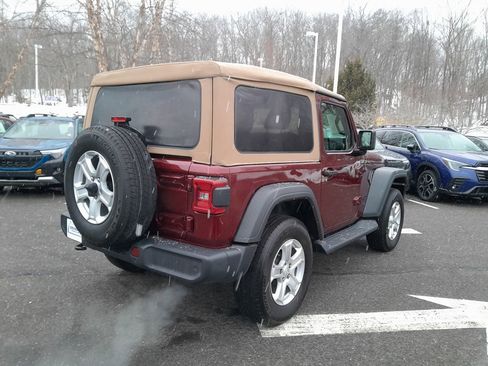 Used 2021 Jeep Wrangler Sport S image 7