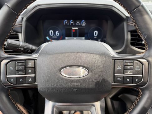 Used 2023 Ford Expedition Max Platinum AWD/4WD image 16