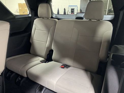 Used 2022 Chevrolet Traverse LS w/ Midnight/Sport Edition image 24