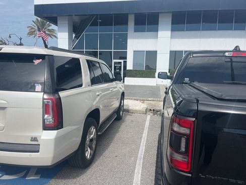 Used 2015 GMC Yukon SLT w/ HD Trailering Package image 4