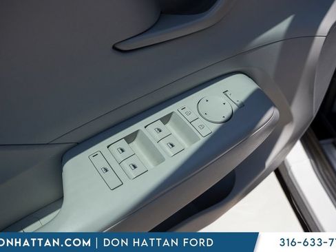 Used 2025 Hyundai Kona SEL FWD image 13