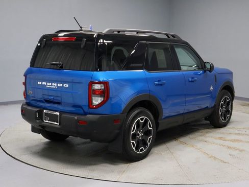 Certified 2025 Ford Bronco Sport Outer Banks w/ Outer Banks Tech Package+ AWD/4WD image 13