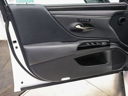 Used 2025 Lexus ES 350 w/ Premium Package FWD image 22