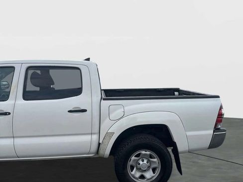 Used 2015 Toyota Tacoma TRD Pro image 17