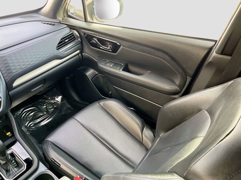 Used 2025 Subaru Forester Limited image 23