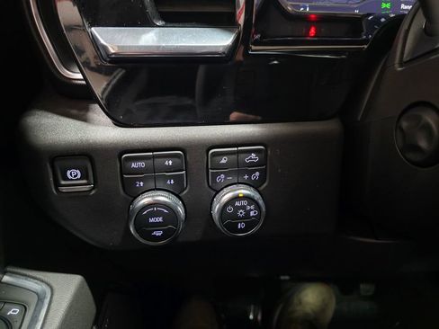 Used 2024 GMC Sierra 1500 SLT w/ SLT Premium Plus Package image 30