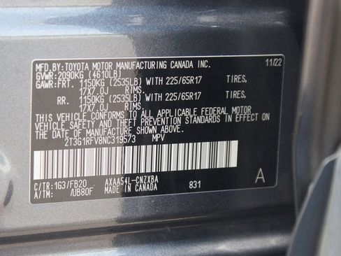 Used 2022 Toyota RAV4 LE AWD/4WD image 25