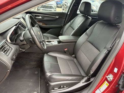 Used 2015 Chevrolet Impala LT w/ Convenience Package FWD image 13