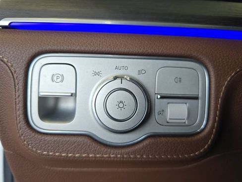 Certified 2024 Mercedes-Benz GLE 350 4MATIC image 28