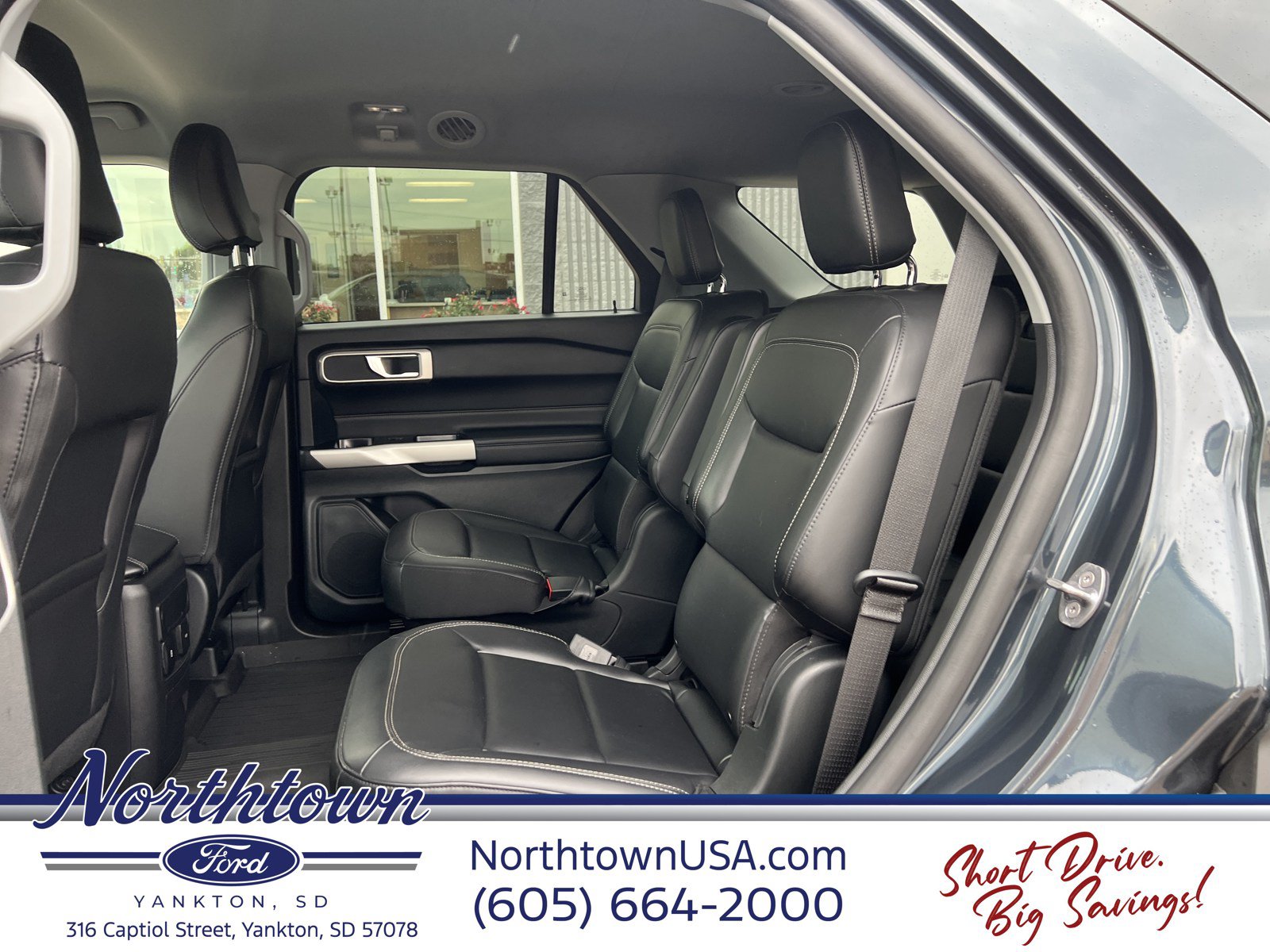 Used 2024 Ford Explorer XLT w/ Equipment Group 202A AWD/4WD image 22