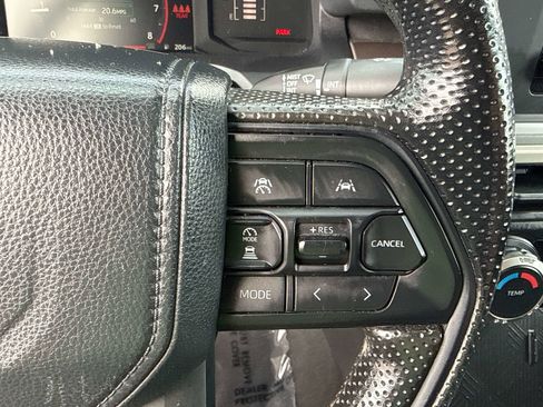 Used 2024 Toyota Tacoma SR5 AWD/4WD image 25