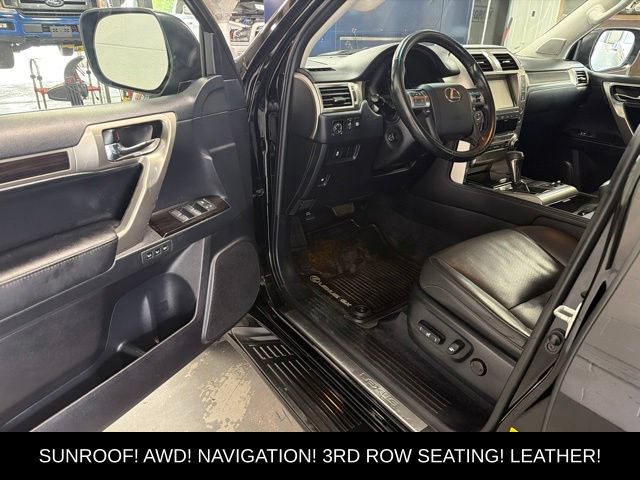 Used 2015 Lexus GX 460 w/ Navigation Package AWD/4WD image 11