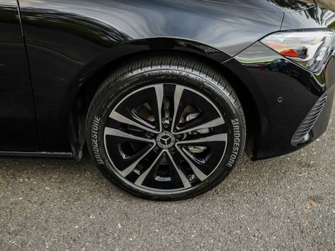 Used 2025 Mercedes-Benz CLA 250 4MATIC image 7