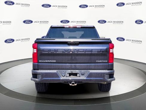 Used 2023 Chevrolet Silverado 1500 Custom AWD/4WD image 4