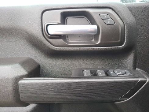 Used 2023 Chevrolet Silverado 2500 Custom image 12