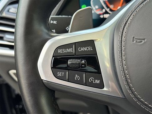 Used 2023 BMW X5 sDrive40i w/ M Sport Package image 11