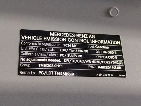 Used 2026 Mercedes-Benz GLC 300 image 23