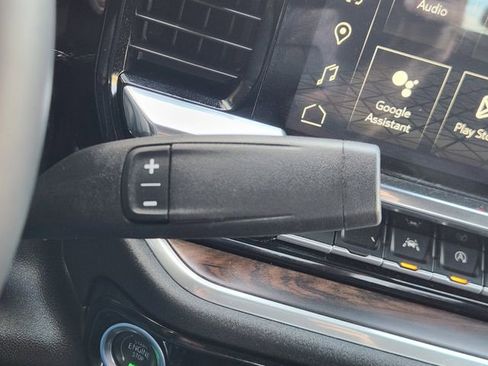 Used 2025 GMC Sierra 1500 SLT image 27