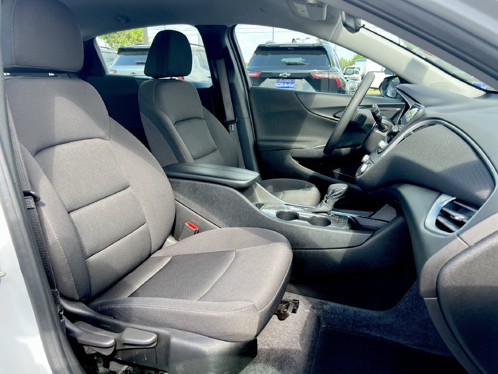 Used 2024 Chevrolet Malibu LT FWD image 22