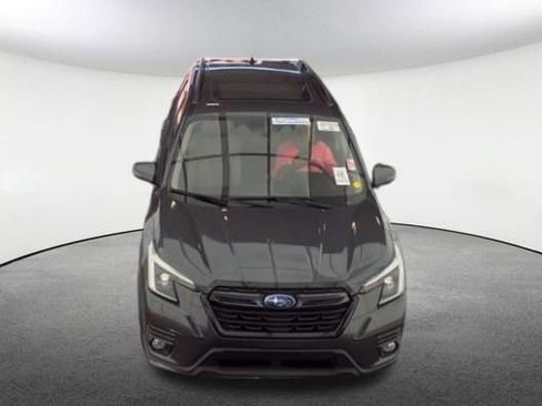 Used 2023 Subaru Forester Limited AWD/4WD image 2