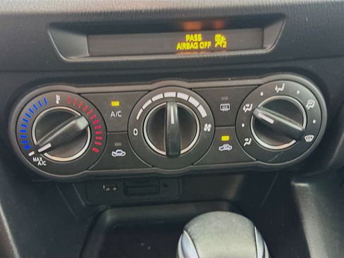 Used 2015 MAZDA MAZDA3 i Touring FWD image 23