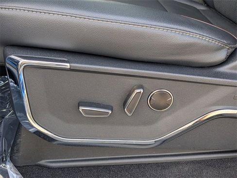 Used 2023 Ford F150 Lariat w/ Equipment Group 502A High image 19