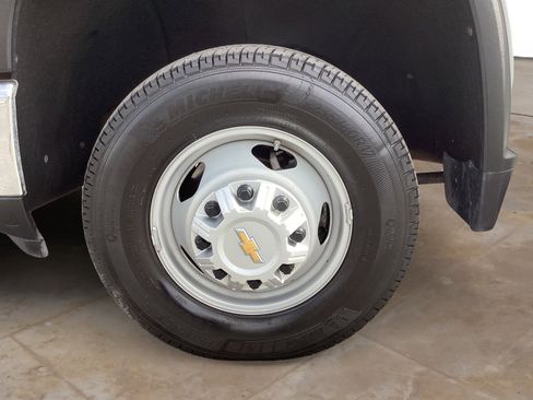 Used 2024 Chevrolet Silverado 3500 W/T w/ WT Convenience Package image 31