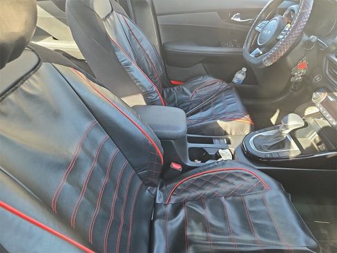 Used 2024 Kia Forte GT-Line image 12