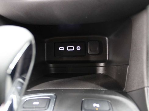 Used 2024 Chevrolet Equinox LT image 30