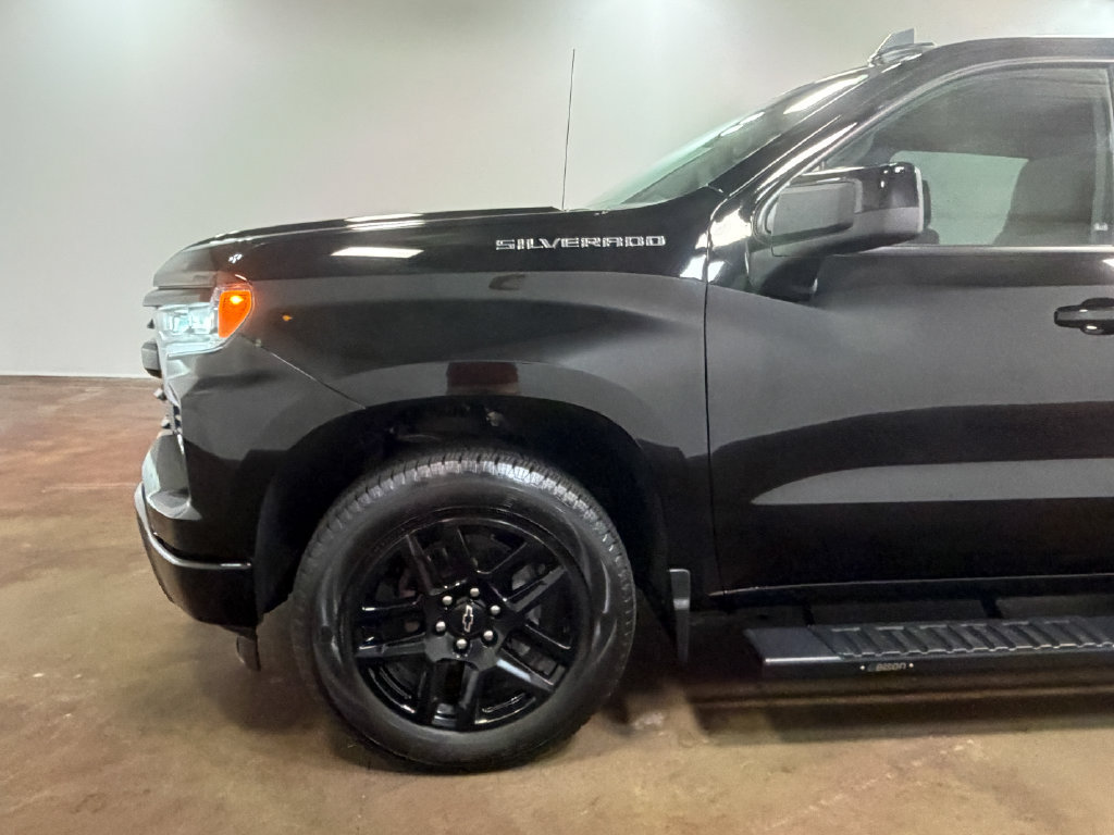 Used 2025 Chevrolet Silverado 1500 RST w/ Convenience Package II AWD/4WD image 40