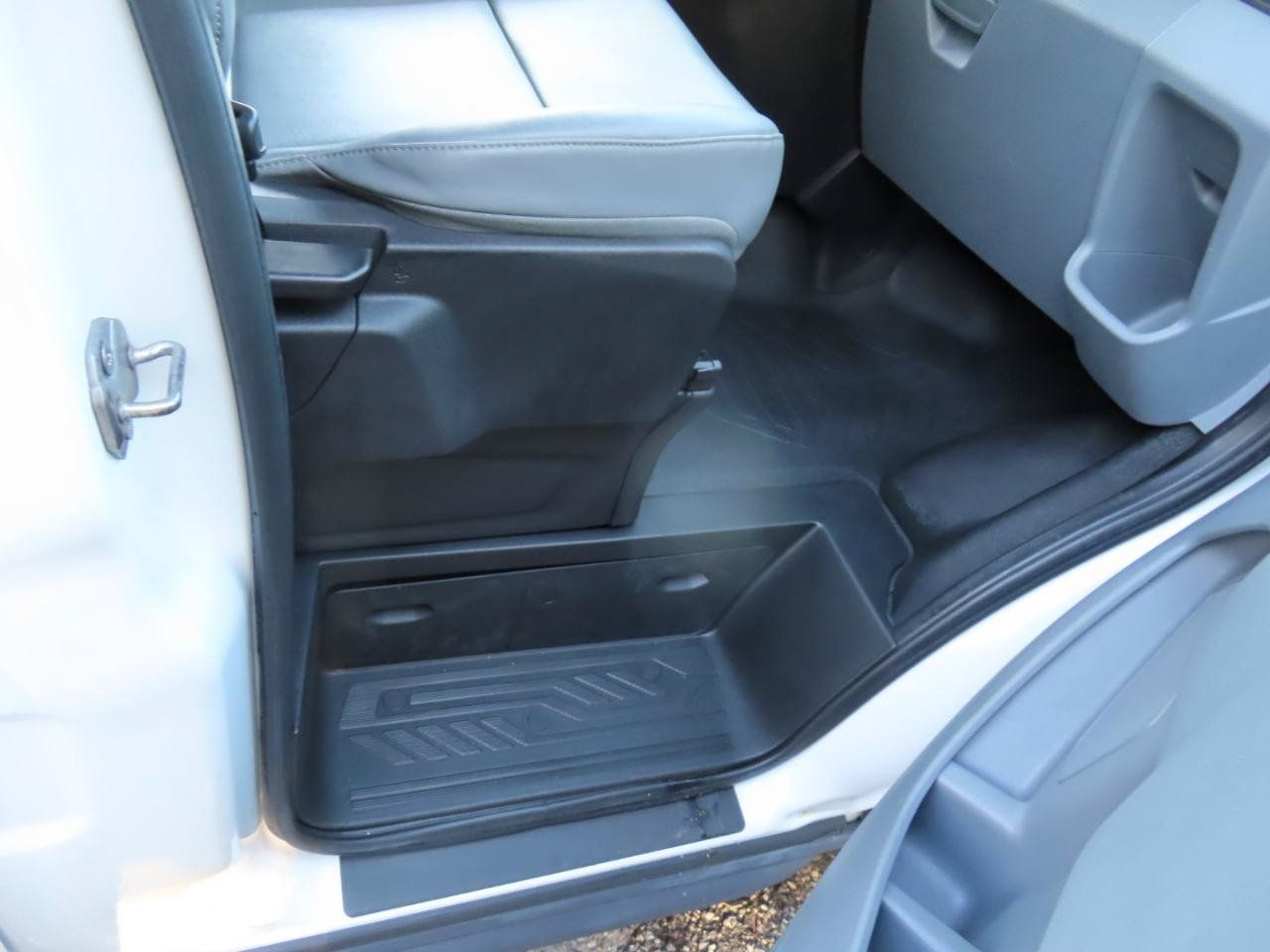 Used 2015 Ford Transit 150 130 Low Roof RWD image 10