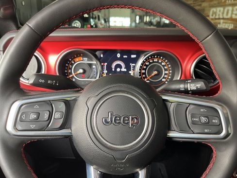 Used 2023 Jeep Gladiator Rubicon w/ Cold Weather Group image 36