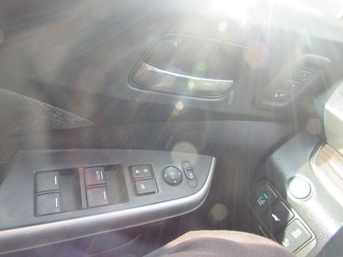 Used 2016 Honda CR-V Touring image 20