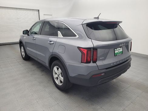 Used 2022 Kia Sorento LX AWD/4WD image 5