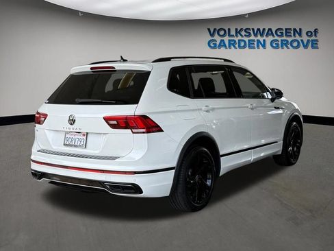 Used 2023 Volkswagen Tiguan SE R-Line FWD image 7