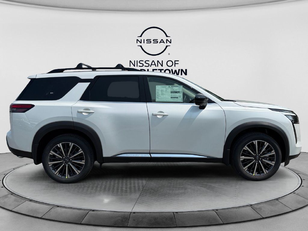 New 2026 Nissan Pathfinder Platinum AWD/4WD image 6
