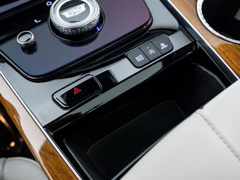 Certified 2026 Cadillac Escalade Platinum Sport AWD/4WD image 34