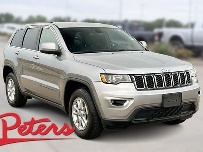 Used 2020 Jeep Grand Cherokee Laredo