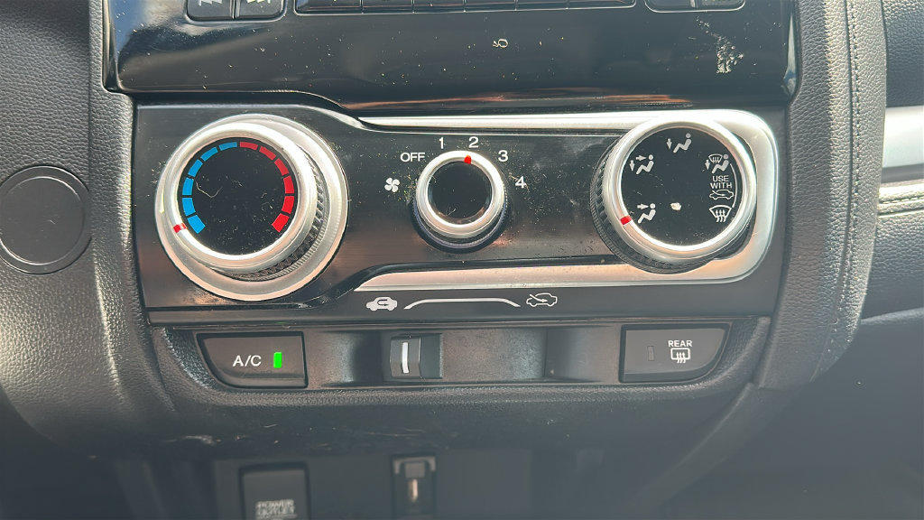 Used 2020 Honda Fit LX image 24