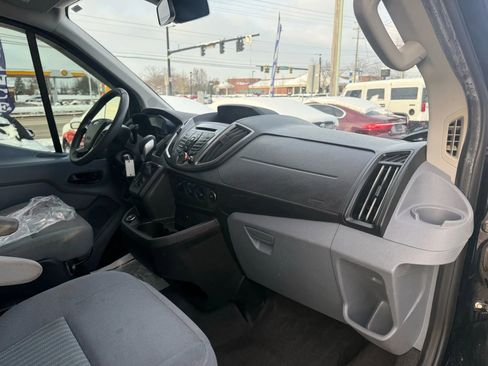 Used 2017 Ford Transit 350 XLT image 23