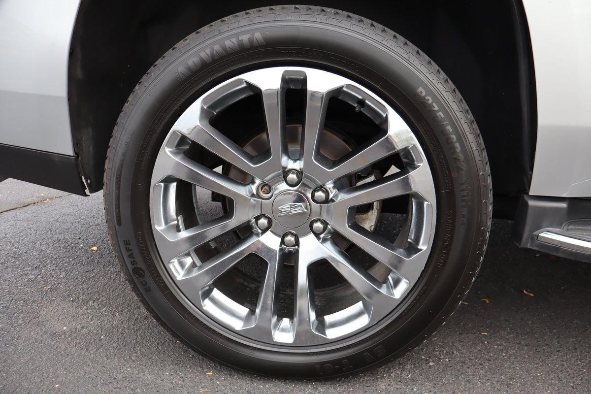 Used 2016 Cadillac Escalade Luxury AWD/4WD image 44