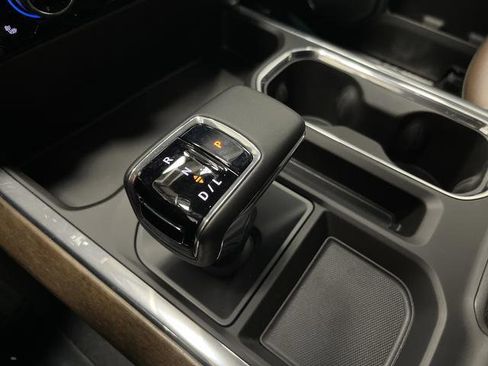 Certified 2025 Chevrolet Silverado 1500 High Country image 23