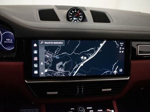 Used 2022 Porsche Cayenne GTS AWD/4WD image 28